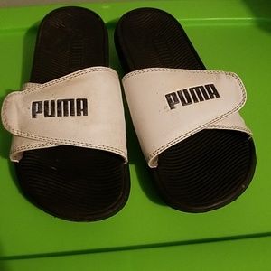Boys Puma slides